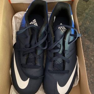 Jr. Nike Bomba TF Cleat NEW IN BOX